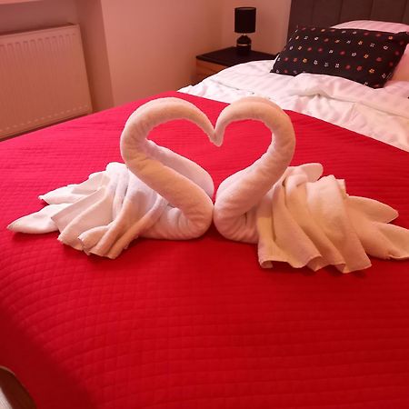 Apartament Love On 5 - Milosc Na 5 Legnica Luaran gambar